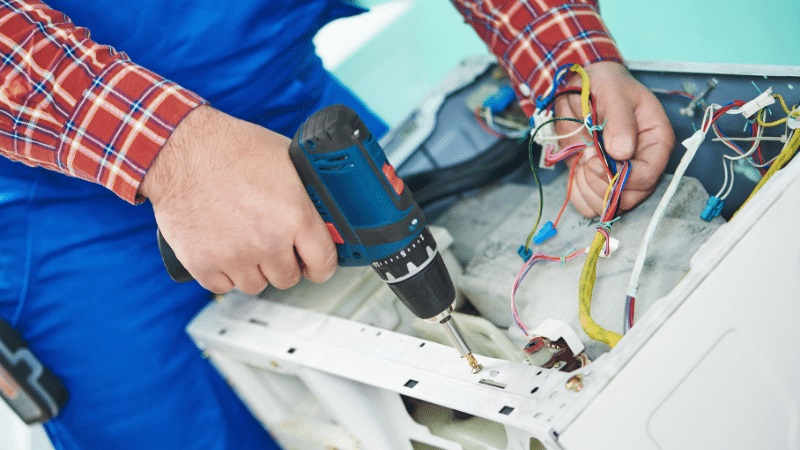 Yunusemre Fujitsu Fujitsu çamaşır makinesi kart tamiri – Su almama arızası orijinal parça ile giderildi. - Teknik servis örneği